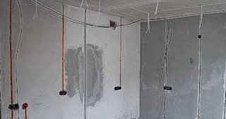 Прокладка кабеля в штробе в Заволжье – расценки от 207 руб - ЭлектроЗвл